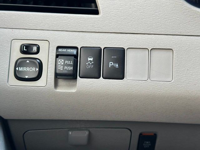 2014 Toyota Sienna XLE 8 Passenger 4dr Mini Van - 22947852 - 40