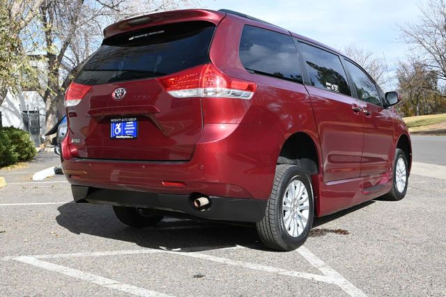2014 Toyota Sienna XLE Mobility Handicap Van - 22946977 - 5