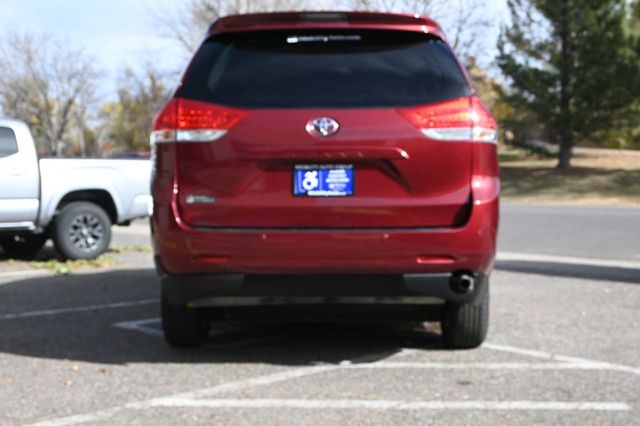 2014 Toyota Sienna XLE Mobility Handicap Van - 22946977 - 6