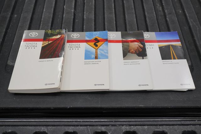 2014 Toyota Tacoma 2WD Double Cab V6 Automatic PreRunner - 23007179 - 14