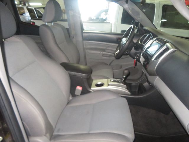 2014 Toyota Tacoma 4X4 TACOMA DOUBLE CAB LONGBED EXTRA CLEAN LOW MILES 4X4 3OWNERS  - 23047677 - 30