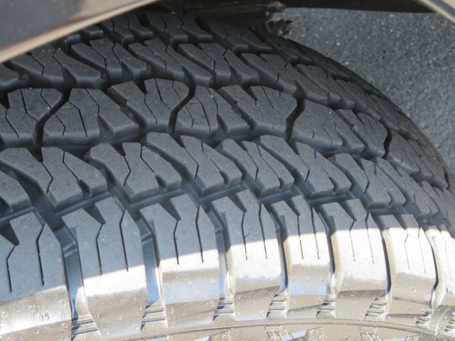 2014 Toyota Tacoma DOUBLE CAB LONGBED 4X4 TACOMA SR5 V6 EXTRA CLEAN  - 22867669 - 17