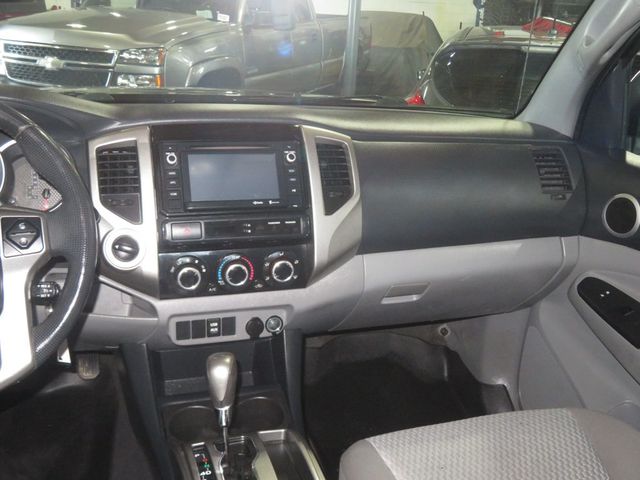 2014 Toyota Tacoma DOUBLE CAB LONGBED 4X4 TACOMA SR5 V6 EXTRA CLEAN  - 22867669 - 38