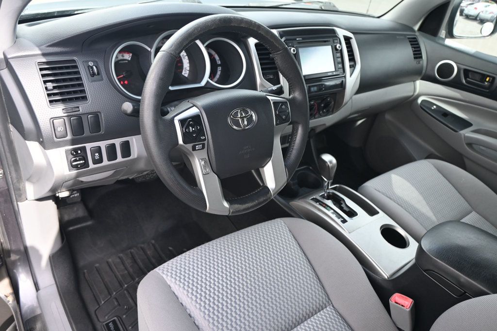 2014 Toyota Tacoma Double Cab V6 PreRunner photo 3