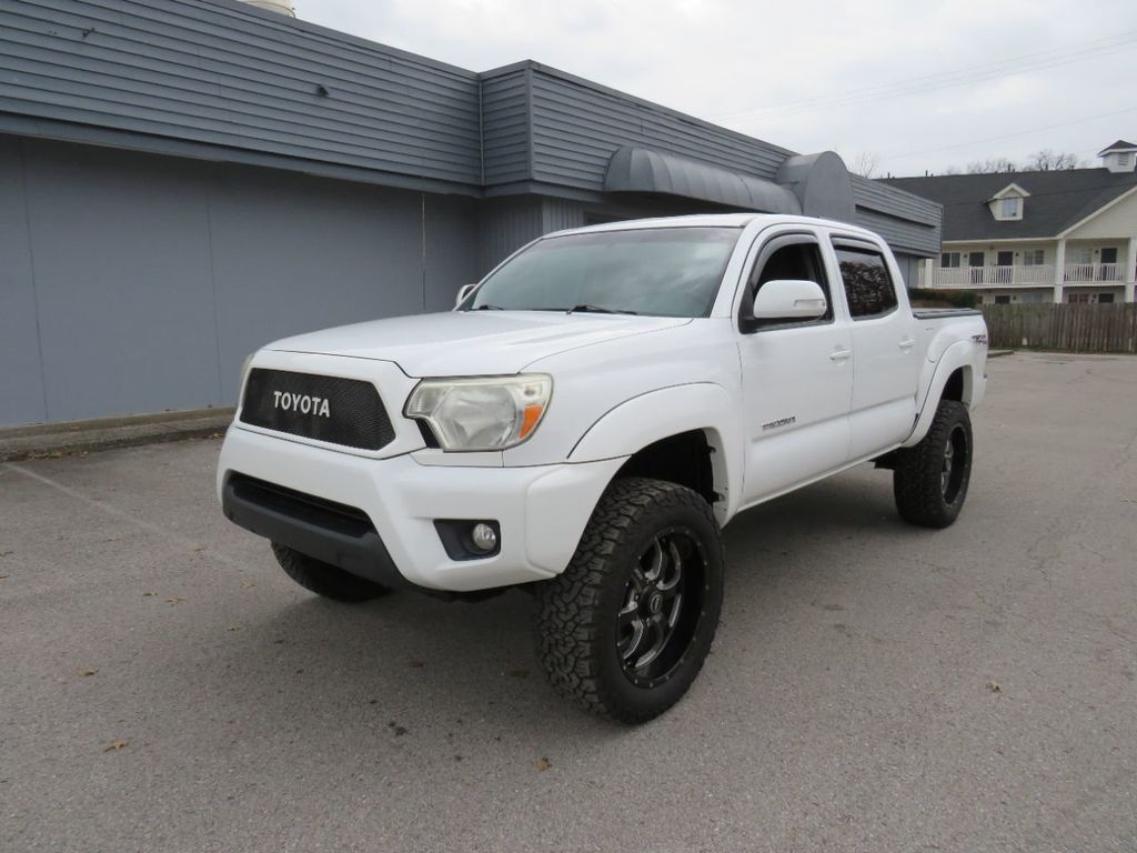 2014 Toyota Tacoma MANUAL! - 22319717 - 1