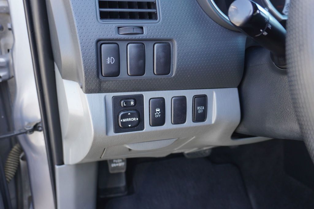 2014 Toyota Tacoma SR5 - 23035377 - 25