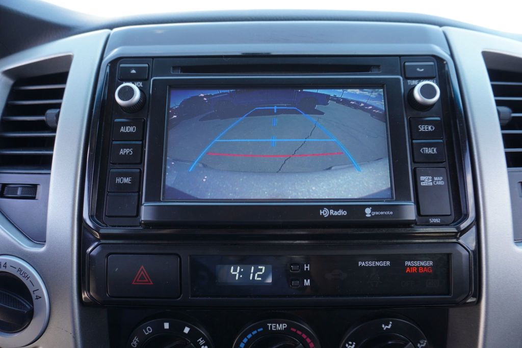 2014 Toyota Tacoma SR5 - 23035377 - 32