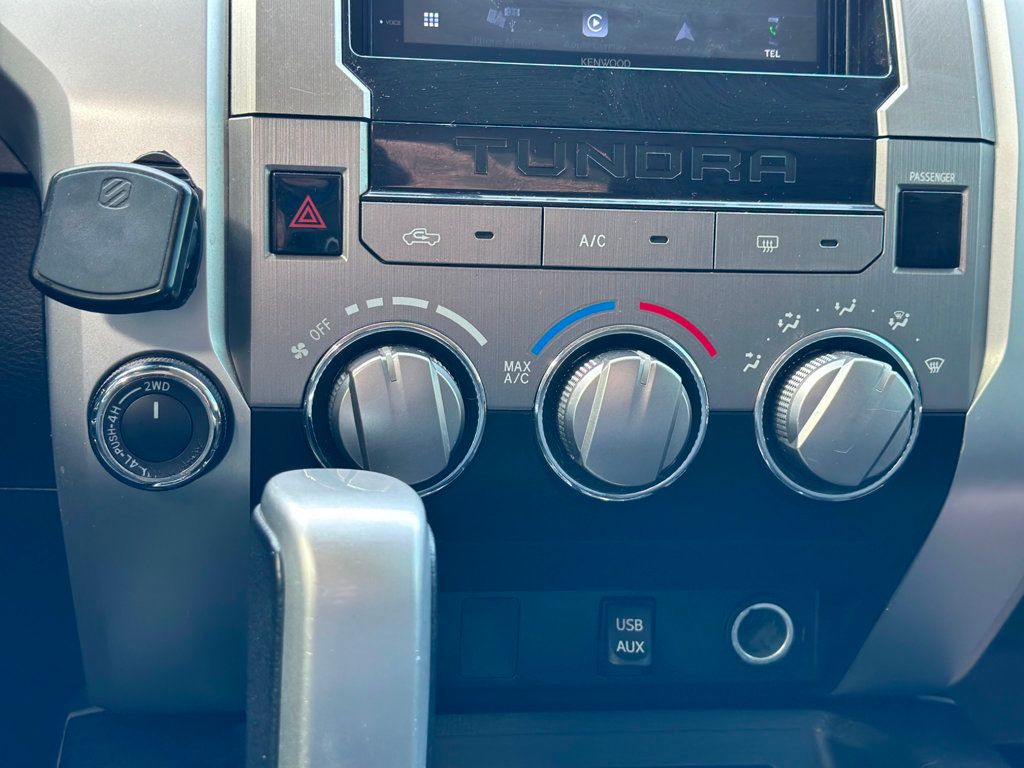 2014 Toyota Tundra SR5 CrewMax photo 21