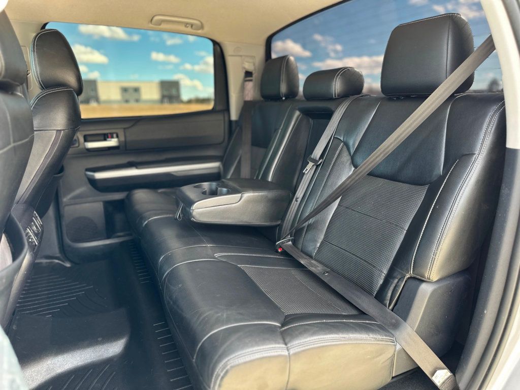 2014 Toyota Tundra SR5 CrewMax photo 26