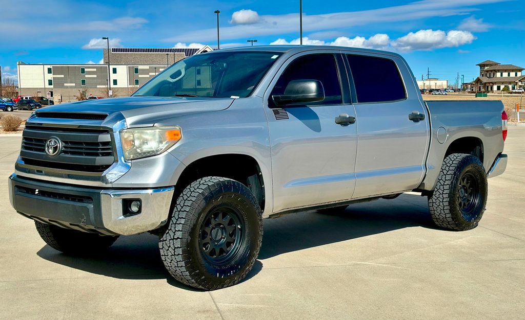 2014 Toyota Tundra SR5 CrewMax photo 3