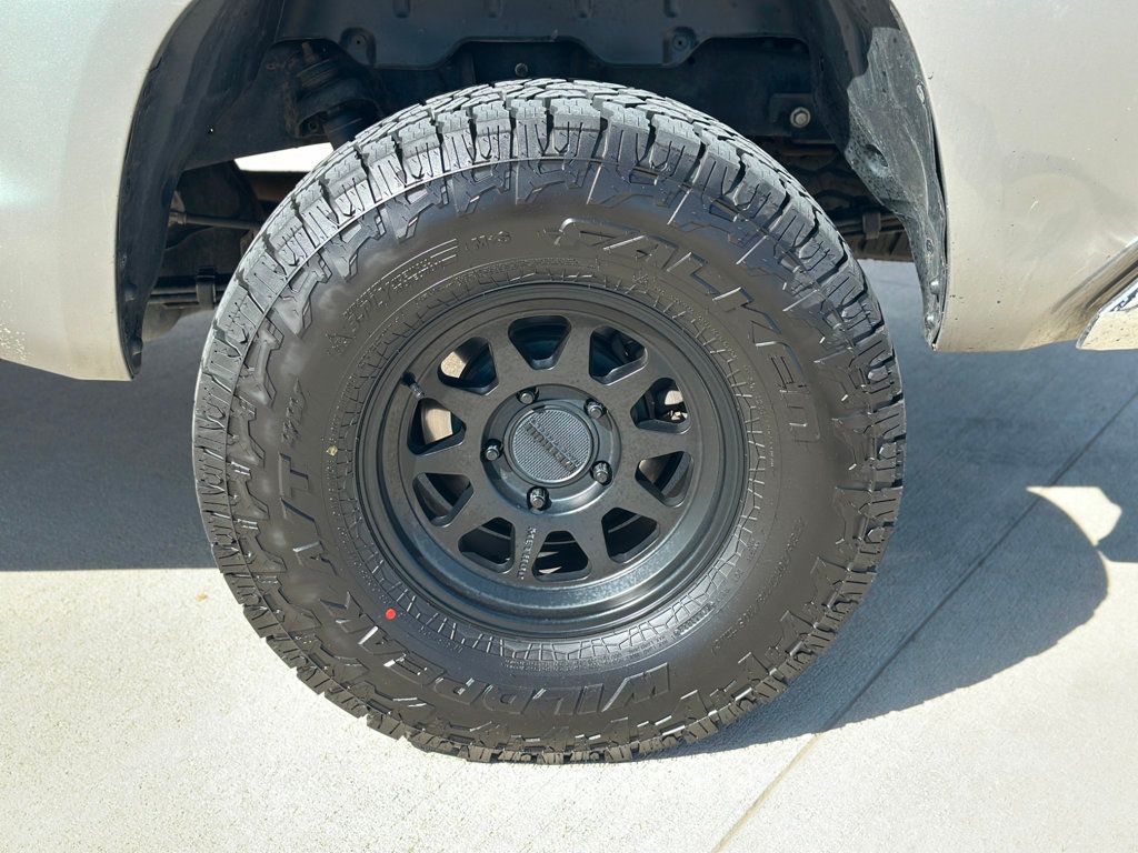 2014 Toyota Tundra SR5 CrewMax photo 31