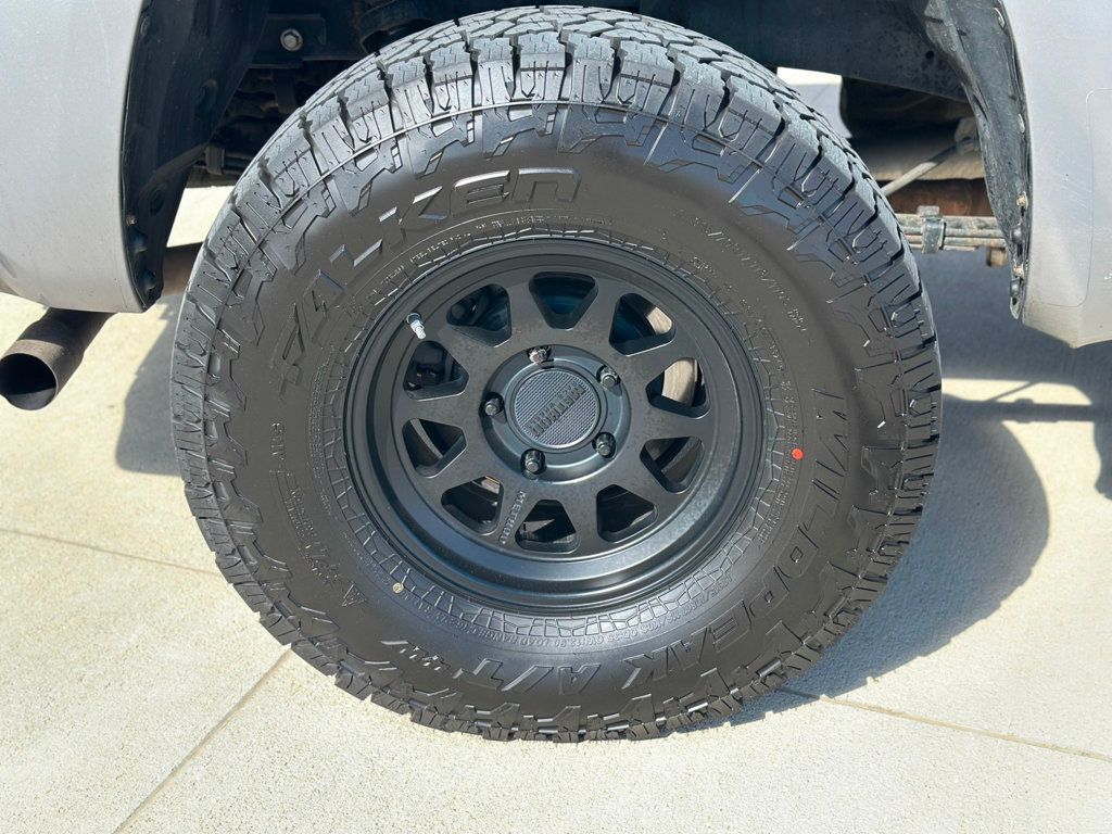 2014 Toyota Tundra SR5 CrewMax photo 33