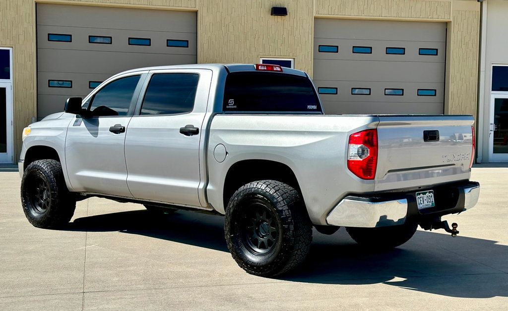2014 Toyota Tundra SR5 CrewMax photo 8