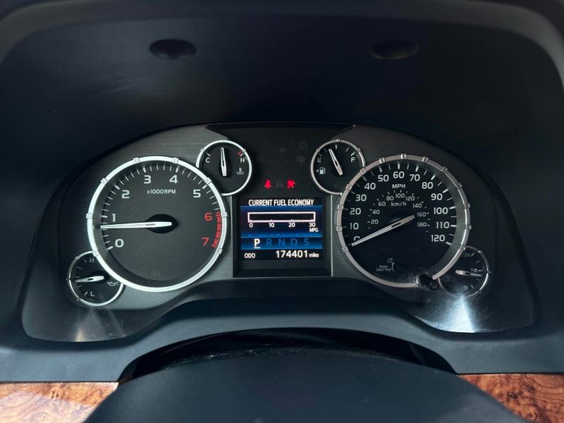 2014 Toyota Tundra CrewMax 5.7L FFV V8 6-Spd AT 1794 (Natl) - 22920017 - 45