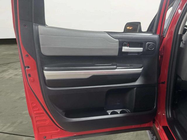 2014 Toyota Tundra CrewMax 5.7L FFV V8 6-Spd AT LTD (Natl) - 22984895 - 12