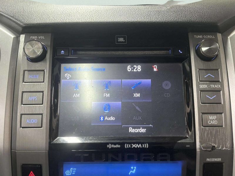 2014 Toyota Tundra CrewMax 5.7L FFV V8 6-Spd AT LTD (Natl) - 22984895 - 21