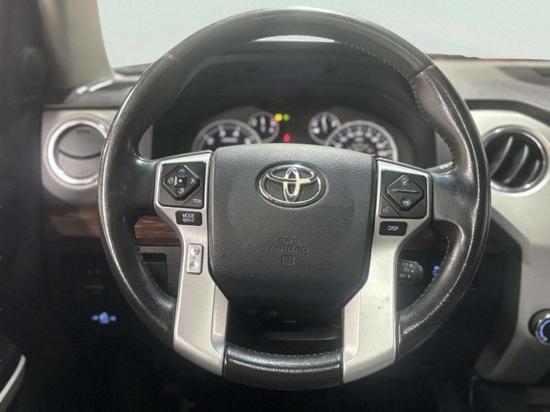 2014 Toyota Tundra CrewMax 5.7L FFV V8 6-Spd AT LTD (Natl) - 23055999 - 27