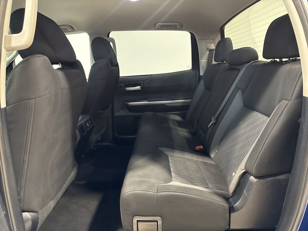 2014 Toyota Tundra CrewMax 5.7L FFV V8 6-Spd AT SR5 (Natl) - 23031660 - 25