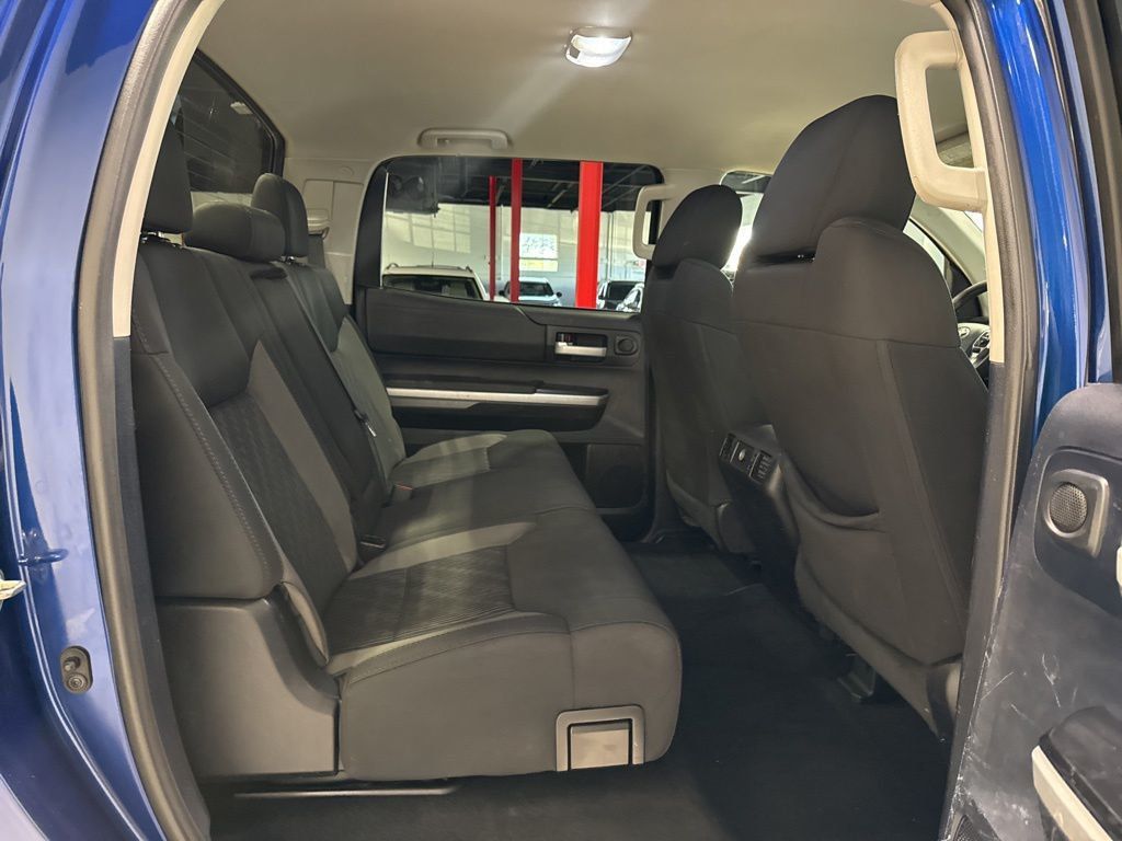 2014 Toyota Tundra CrewMax 5.7L FFV V8 6-Spd AT SR5 (Natl) - 23031660 - 32