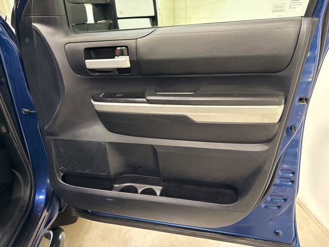 2014 Toyota Tundra CrewMax 5.7L FFV V8 6-Spd AT SR5 (Natl) - 23031660 - 39