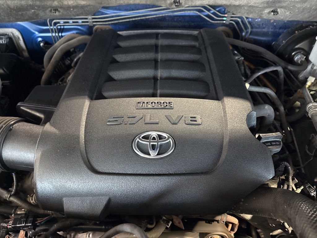 2014 Toyota Tundra CrewMax 5.7L FFV V8 6-Spd AT SR5 (Natl) - 23031660 - 41