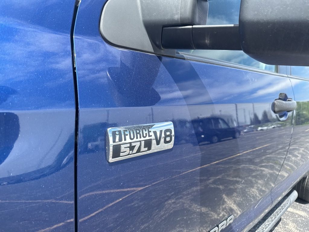 2014 Toyota Tundra CrewMax 5.7L FFV V8 6-Spd AT SR5 (Natl) - 23031660 - 4