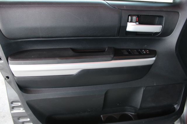 2014 Toyota Tundra CrewMax 5.7L FFV V8 6-Spd AT SR5 (Natl) - 23048200 - 18