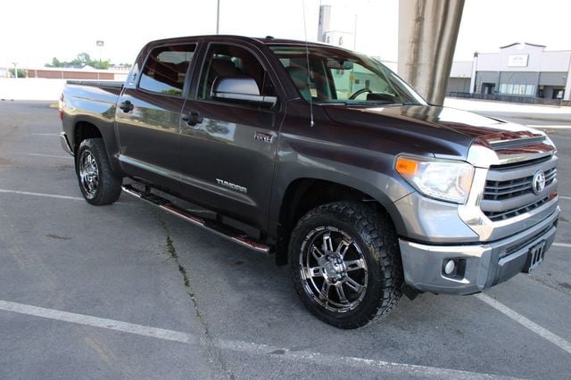 2014 Toyota Tundra CrewMax 5.7L FFV V8 6-Spd AT SR5 (Natl) - 23048200 - 3