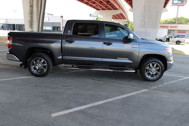 2014 Toyota Tundra CrewMax 5.7L FFV V8 6-Spd AT SR5 (Natl) - 23048200 - 4