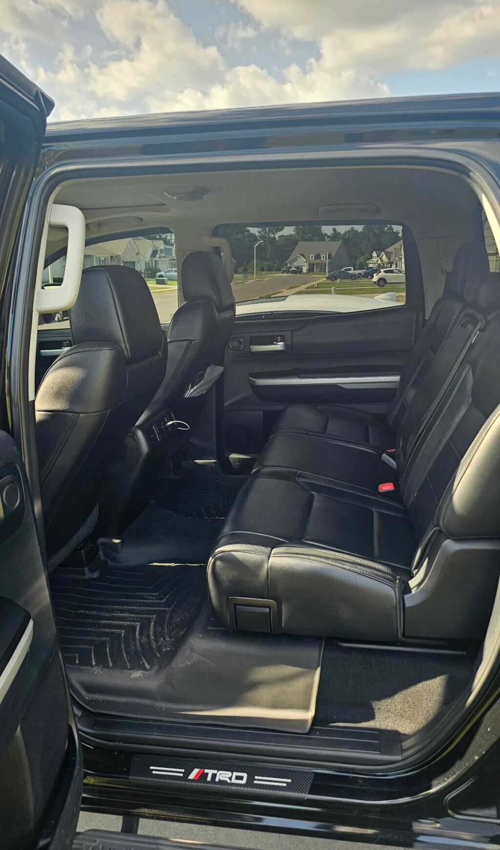 2014 Toyota Tundra CrewMax 5.7L V8 6-Spd AT LTD (Natl) - 23047810 - 2