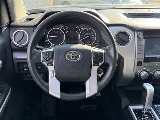 2014 Toyota Tundra CrewMax 5.7L V8 6-Spd AT SR5 (Natl) - 22695681 - 24