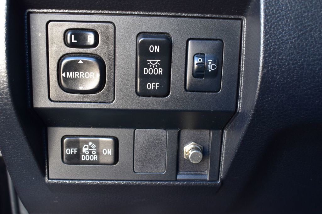 2014 Toyota Tundra Double Cab 5.7L FFV V8 6-Spd AT SR5 (Natl) - 22290739 - 42