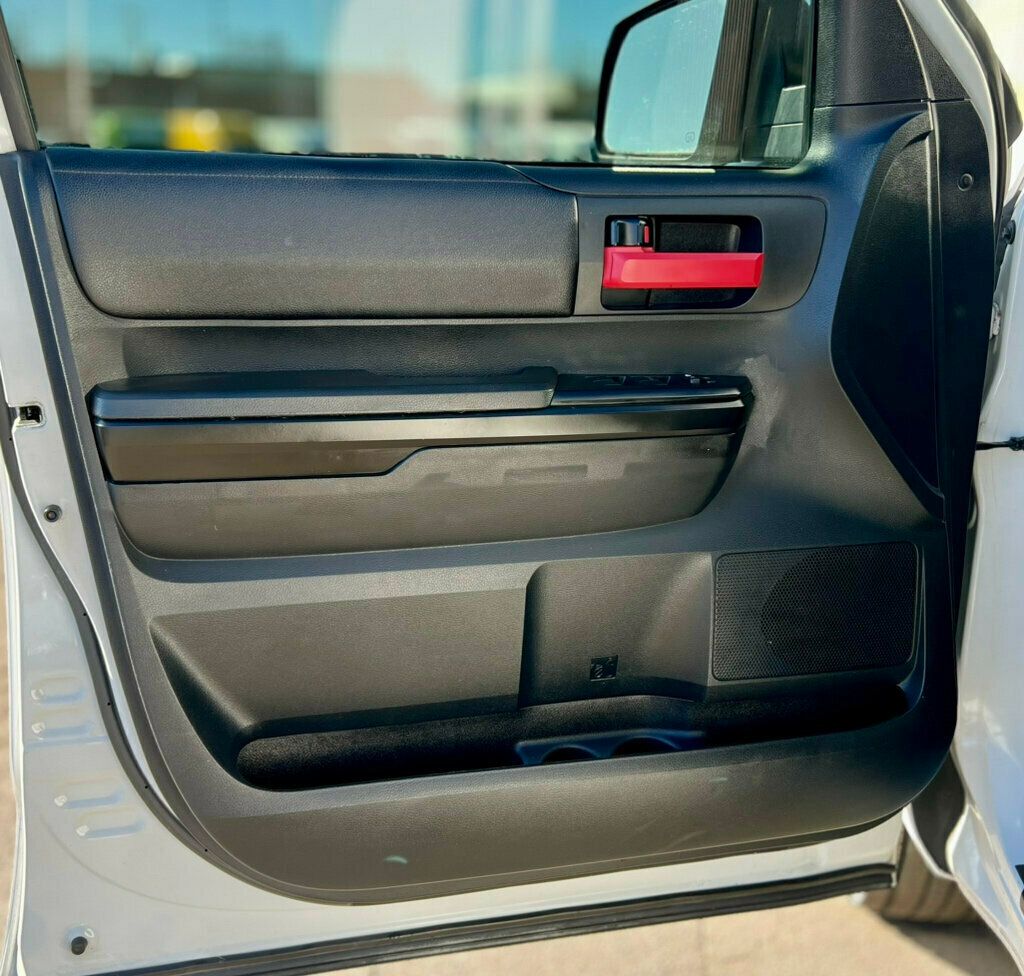 2014 Toyota Tundra Double Cab 5.7L FFV V8 6-Spd AT SR5 (Natl) - 22931826 - 10