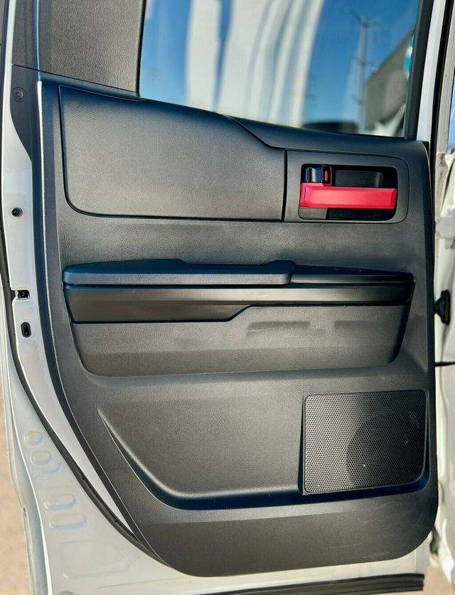 2014 Toyota Tundra Double Cab 5.7L FFV V8 6-Spd AT SR5 (Natl) - 22931826 - 12