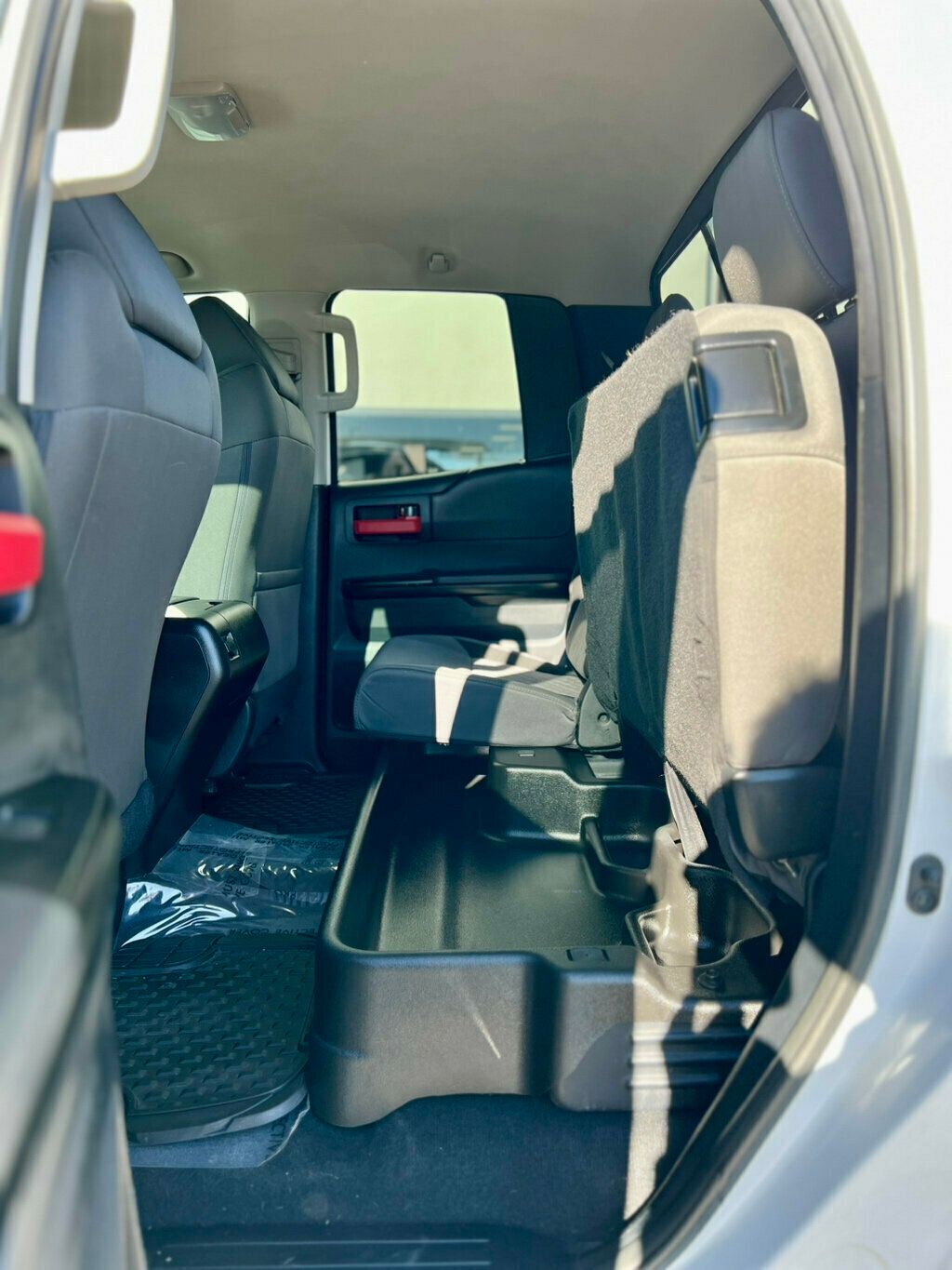 2014 Toyota Tundra Double Cab 5.7L FFV V8 6-Spd AT SR5 (Natl) - 22931826 - 14