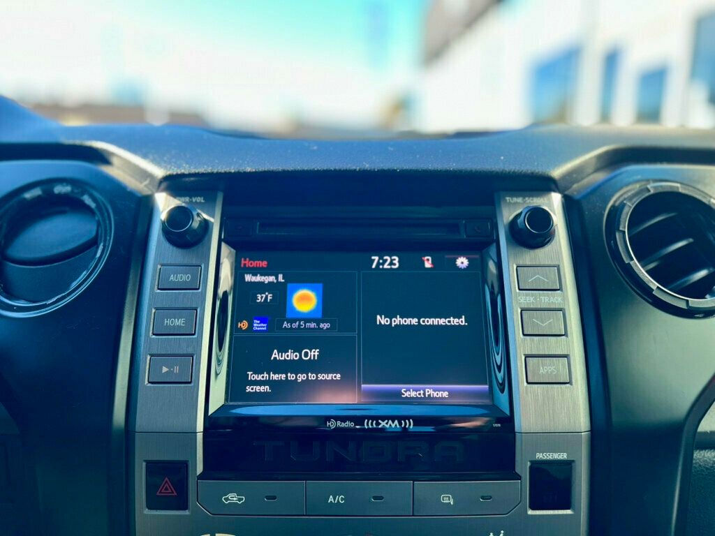 2014 Toyota Tundra Double Cab 5.7L FFV V8 6-Spd AT SR5 (Natl) - 22931826 - 19