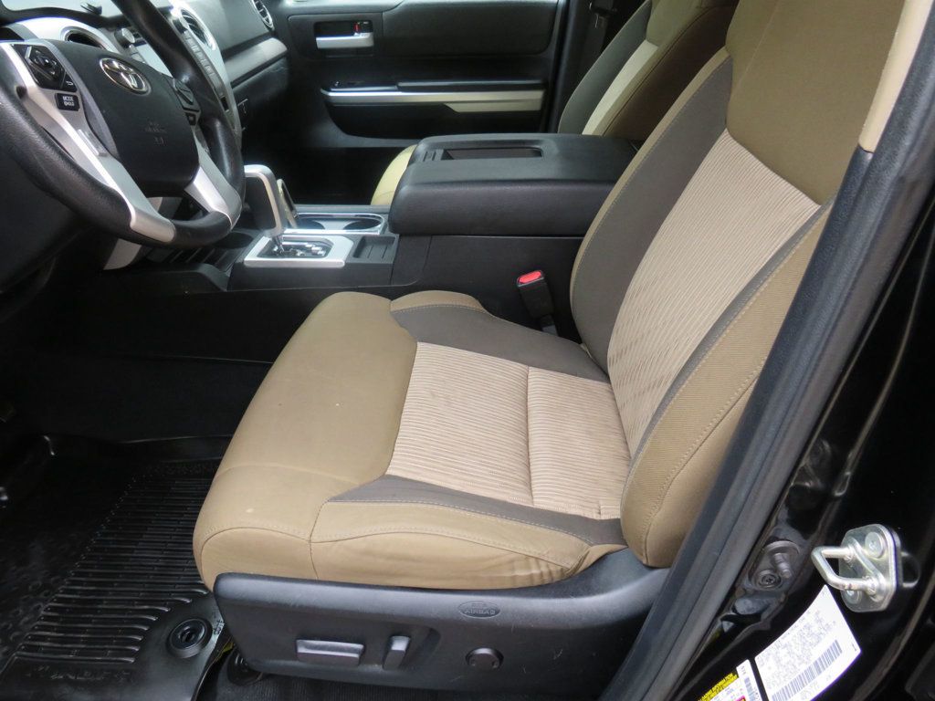 2014 Toyota Tundra Double Cab 5.7L FFV V8 6-Spd AT SR5 (Natl) - 22856132 - 9