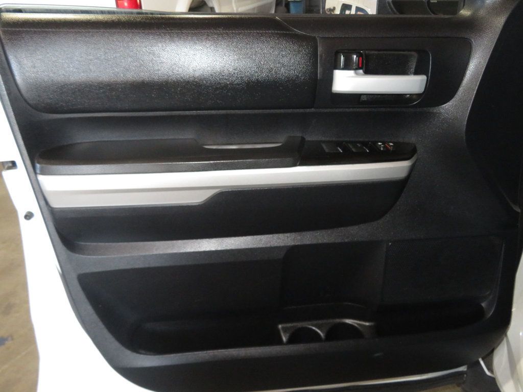 2014 Toyota Tundra DOUBLE CAB EXTRA CLEAN TUNDRA 2OWNER AZ 5.7 TUNDRA  - 22935888 - 17