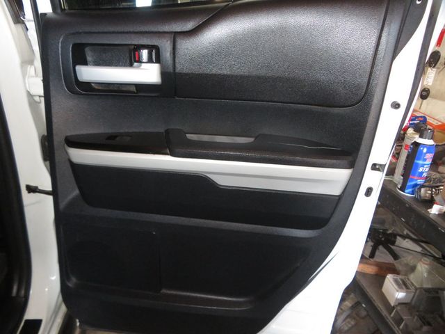 2014 Toyota Tundra DOUBLE CAB EXTRA CLEAN TUNDRA 2OWNER AZ 5.7 TUNDRA  - 22935888 - 26