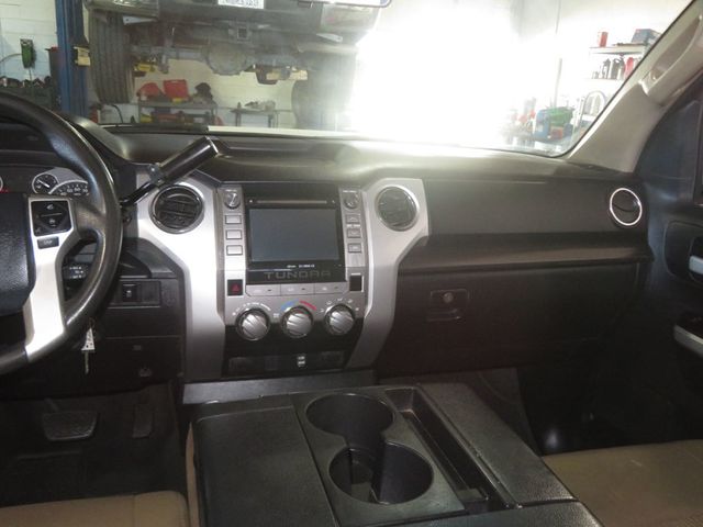 2014 Toyota Tundra DOUBLE CAB EXTRA CLEAN TUNDRA 2OWNER AZ 5.7 TUNDRA  - 22935888 - 37