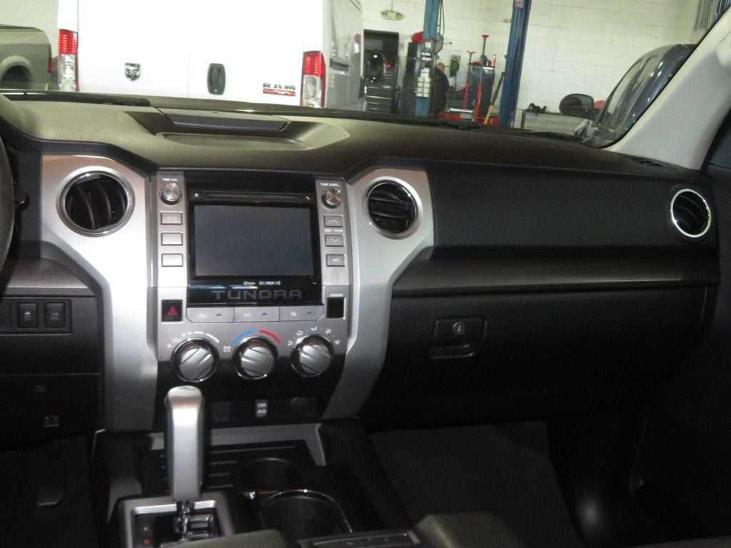 2014 Toyota Tundra EXTRA CLEAN TOYOTA TUNDRA DOUBLE CAB 1OWNER AZ TRUCK - 22932723 - 35