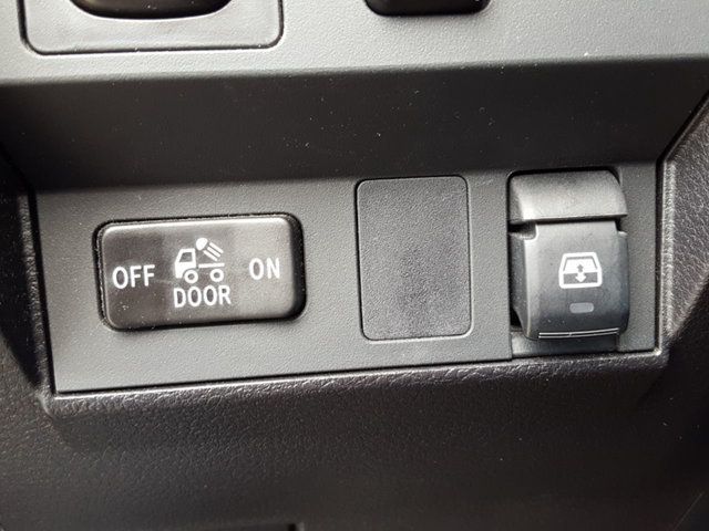 2014 Toyota Tundra SR5 Crew Max** - 17650497 - 20