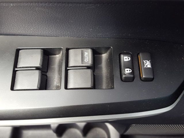 2014 Toyota Tundra SR5 Crew Max** - 17650497 - 21