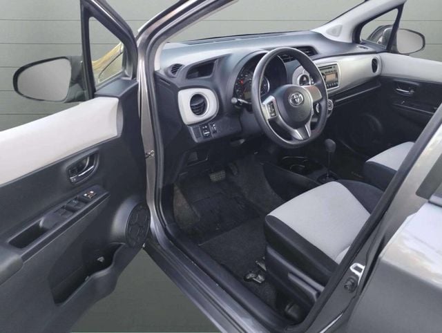 2014 Toyota Yaris 5dr Liftback Automatic LE (TMC/CBU Plant) - 22929250 - 13