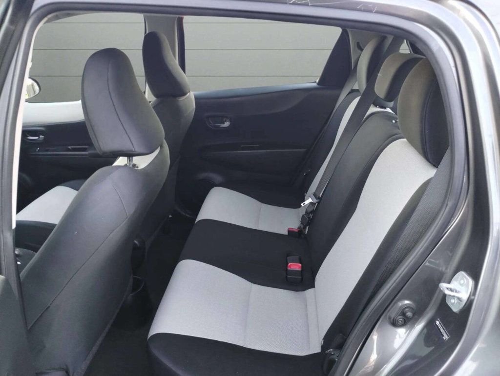 2014 Toyota Yaris 5dr Liftback Automatic LE (TMC/CBU Plant) - 22929250 - 17