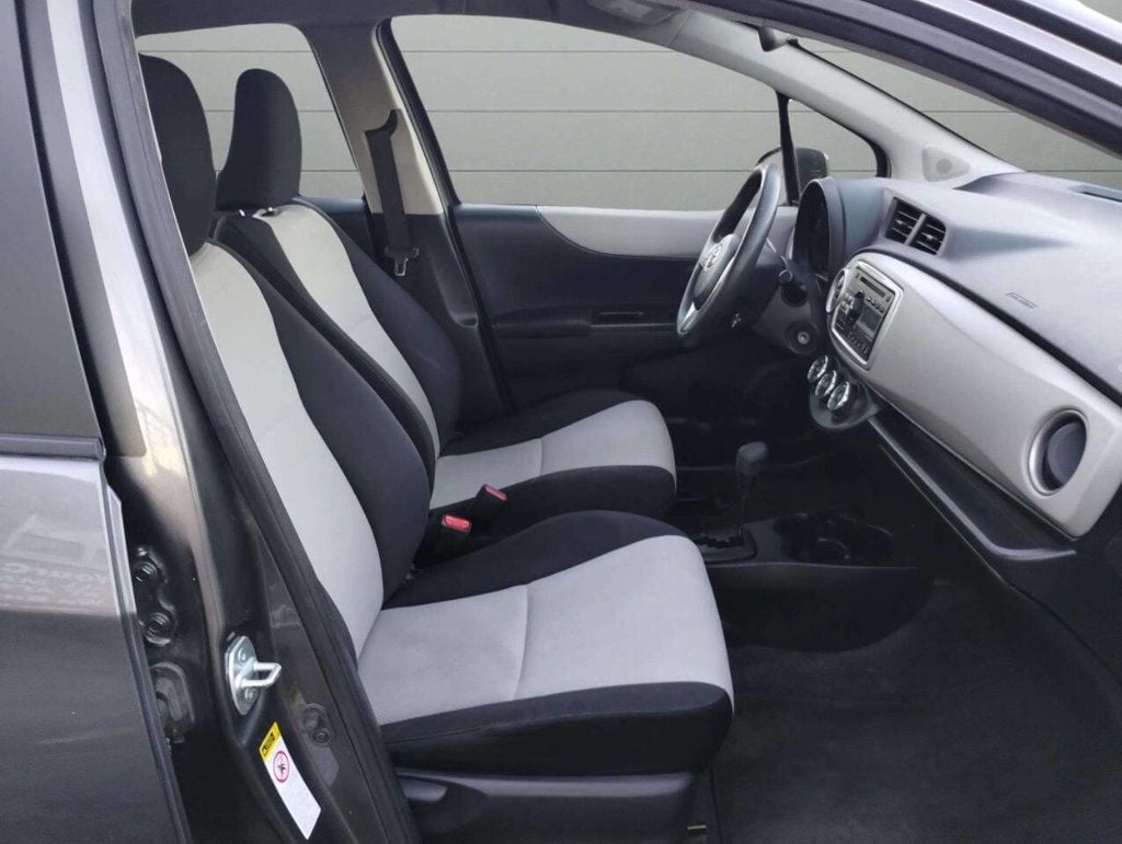 2014 Toyota Yaris 5dr Liftback Automatic LE (TMC/CBU Plant) - 22929250 - 21