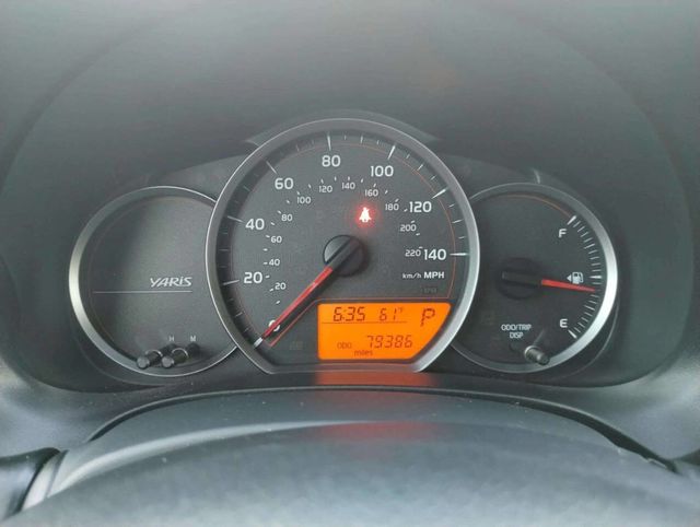 2014 Toyota Yaris 5dr Liftback Automatic LE (TMC/CBU Plant) - 22929250 - 24