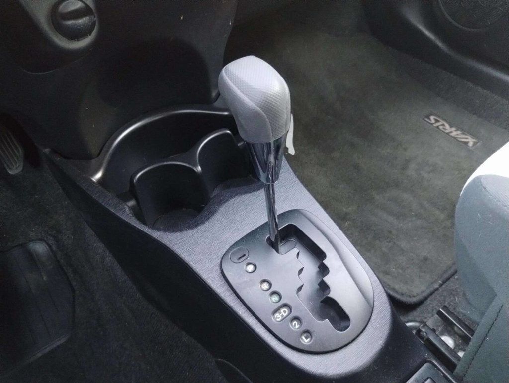 2014 Toyota Yaris 5dr Liftback Automatic LE (TMC/CBU Plant) - 22929250 - 29