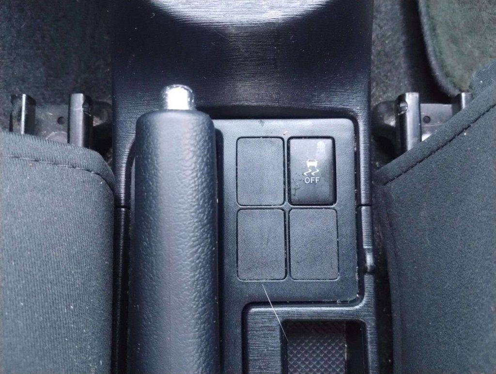 2014 Toyota Yaris 5dr Liftback Automatic LE (TMC/CBU Plant) - 22929250 - 30