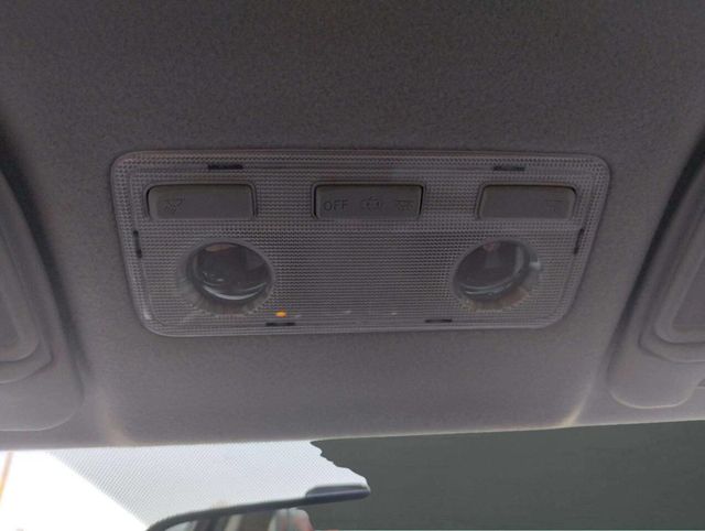 2014 Toyota Yaris 5dr Liftback Automatic LE (TMC/CBU Plant) - 22929250 - 31